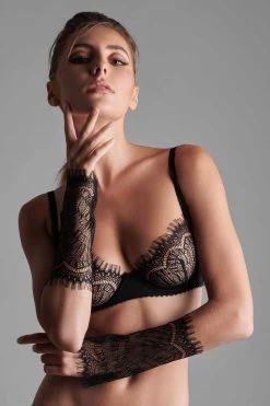 Maison Close Manchettes En Dentelle - Accroche Cœur