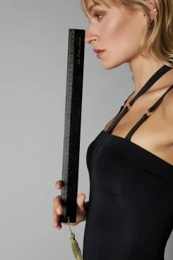 Maison Close Règle En Bois - La Petite Lecon - 40 Cm - Les Burlesques